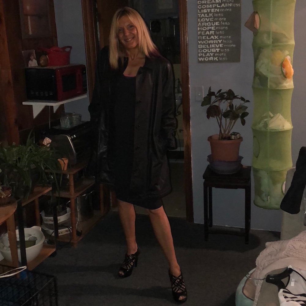 Fall Button-Up Leather Jacket - Picture 2 of 6